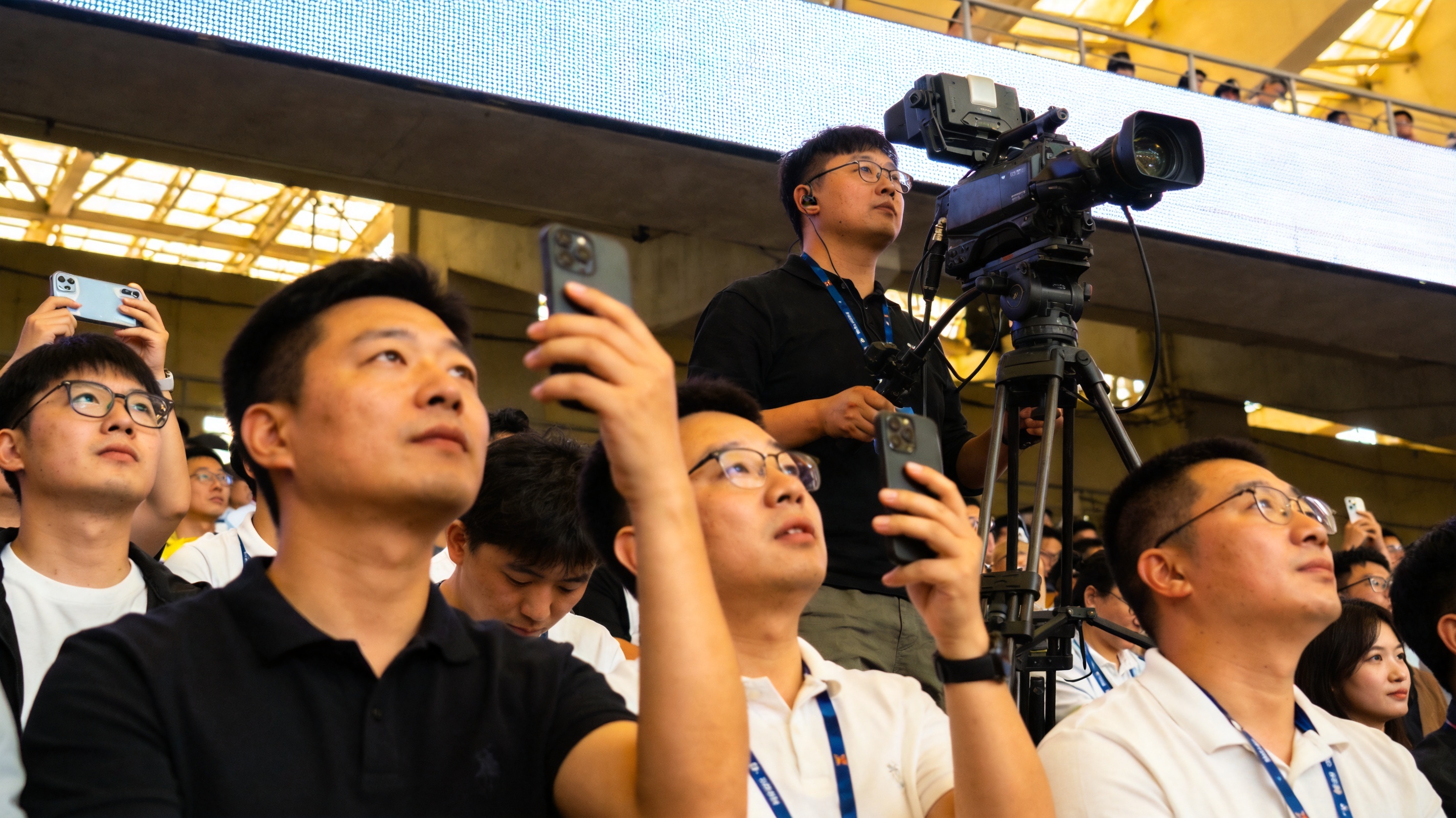 开云电竞直播画面展示实时比分弹窗和控球率图表
